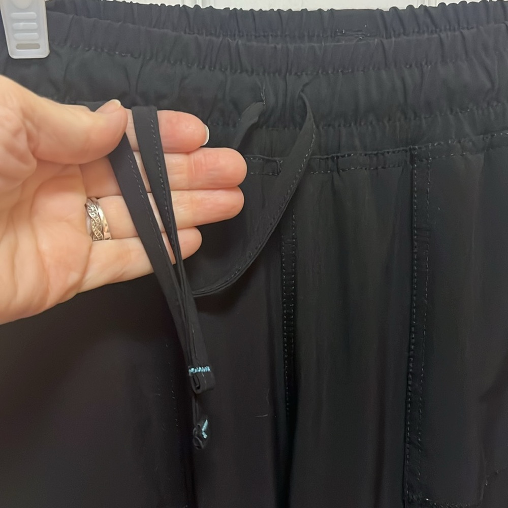 Women’s Black Scrubs, Size S - Picture 11 of 16